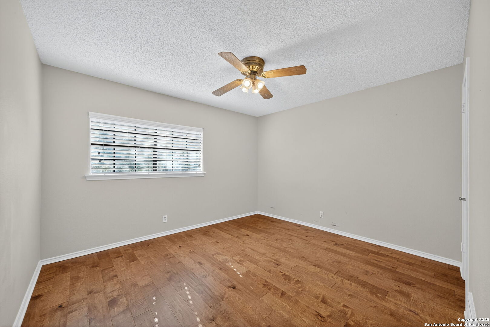 13610 Forest Rock