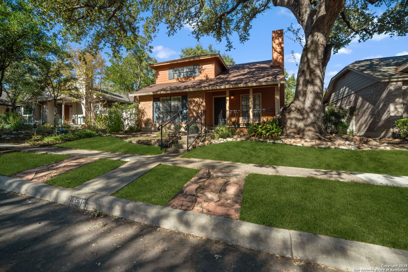 13610 Forest Rock