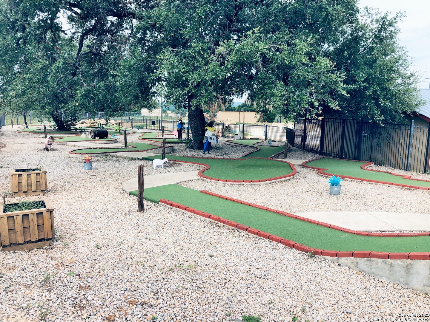 21N WHARTONS DOCK RD