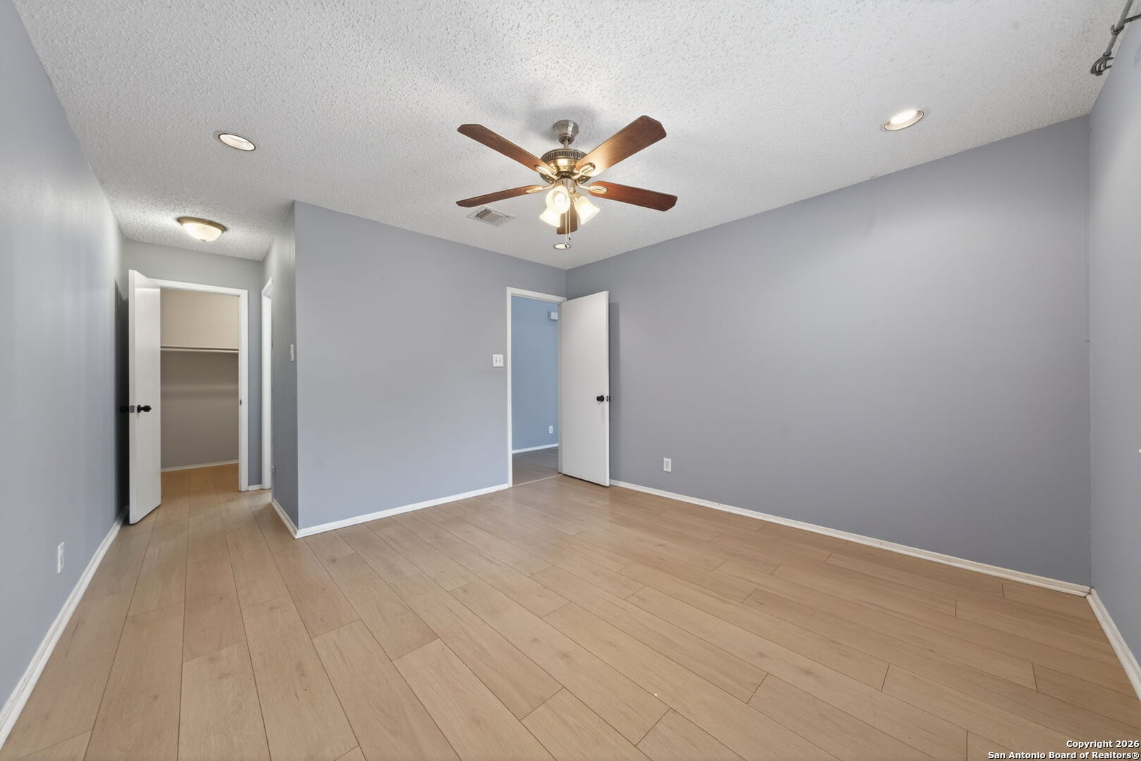 2415 Moss Terrace