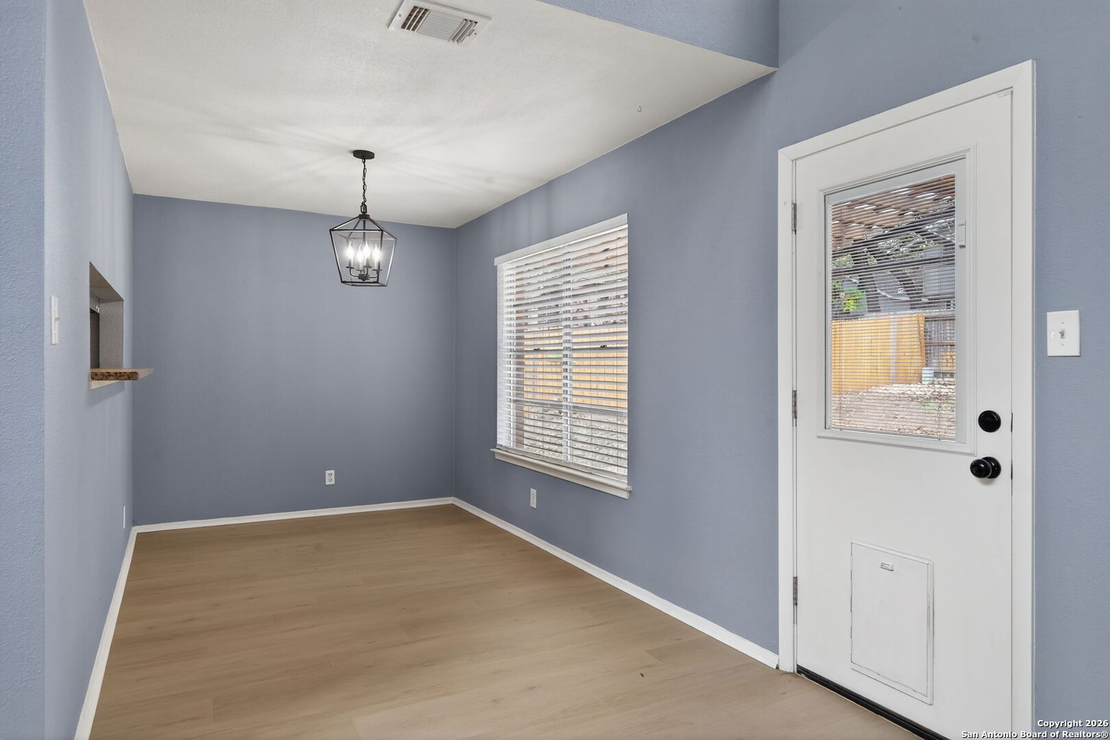 2415 Moss Terrace