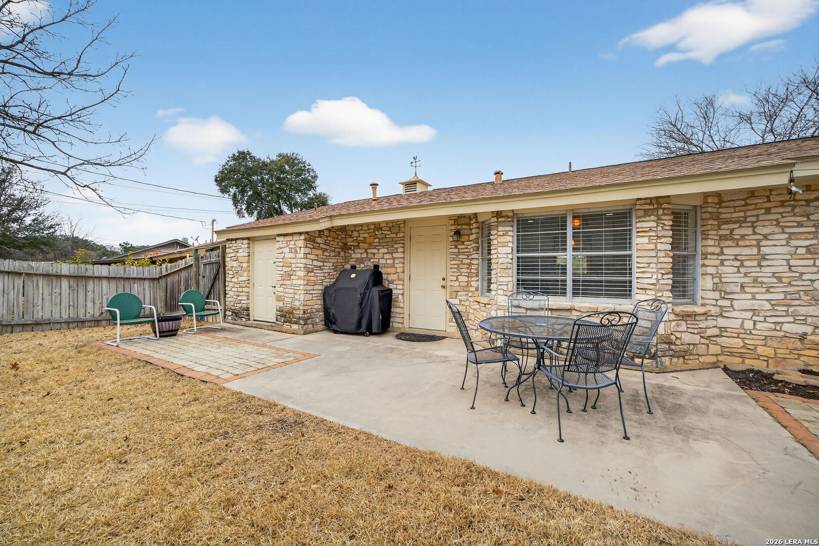 3422 Triola Dr