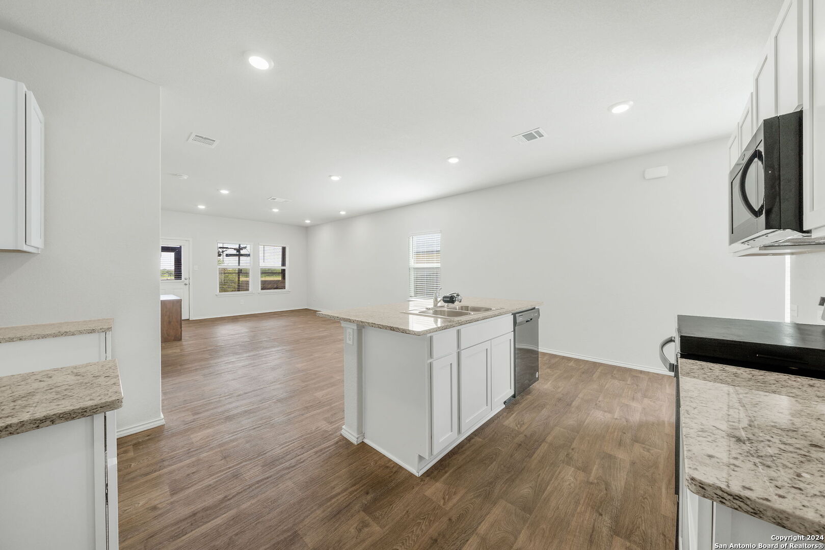 3727 PRAIRIE POND