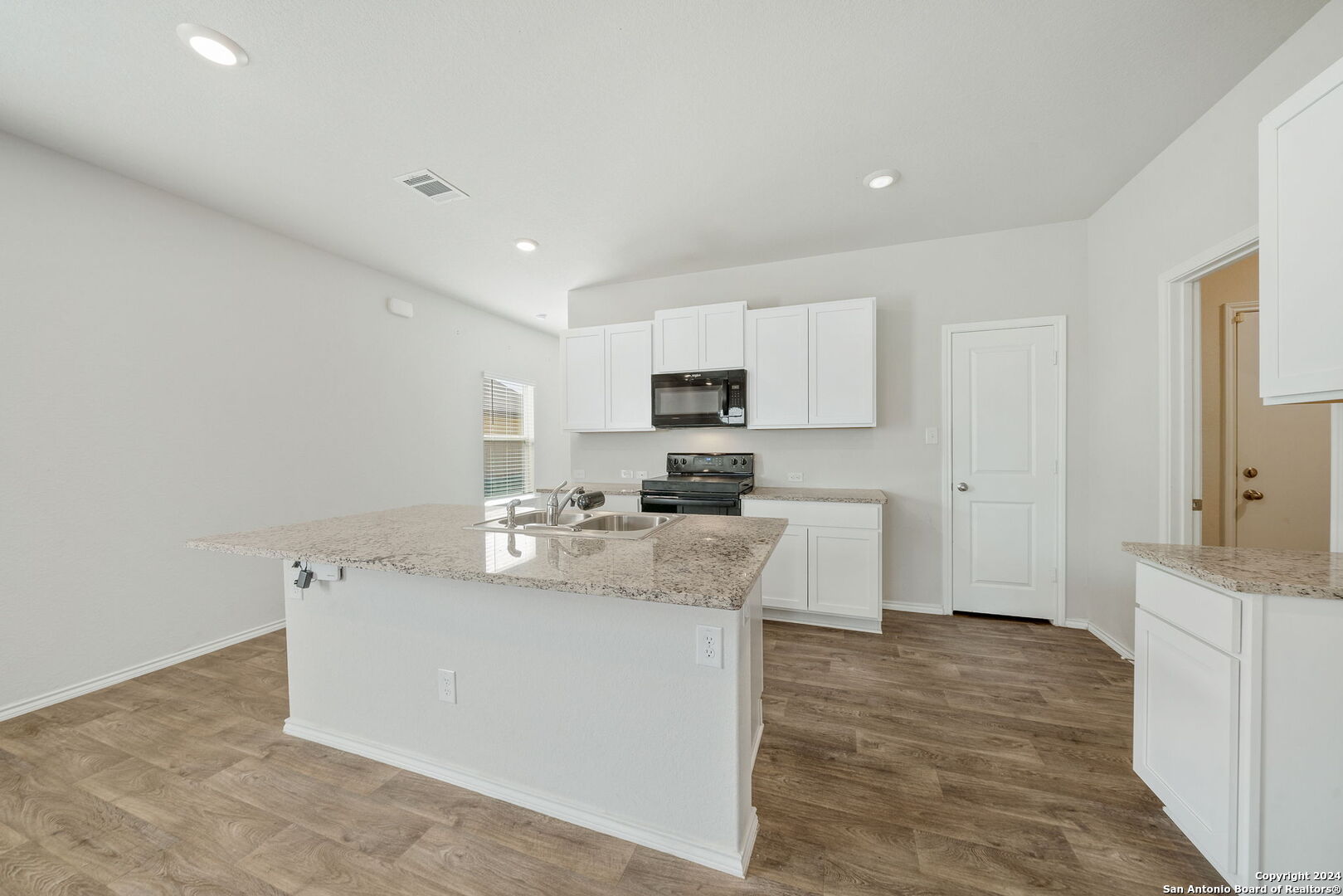 3727 PRAIRIE POND