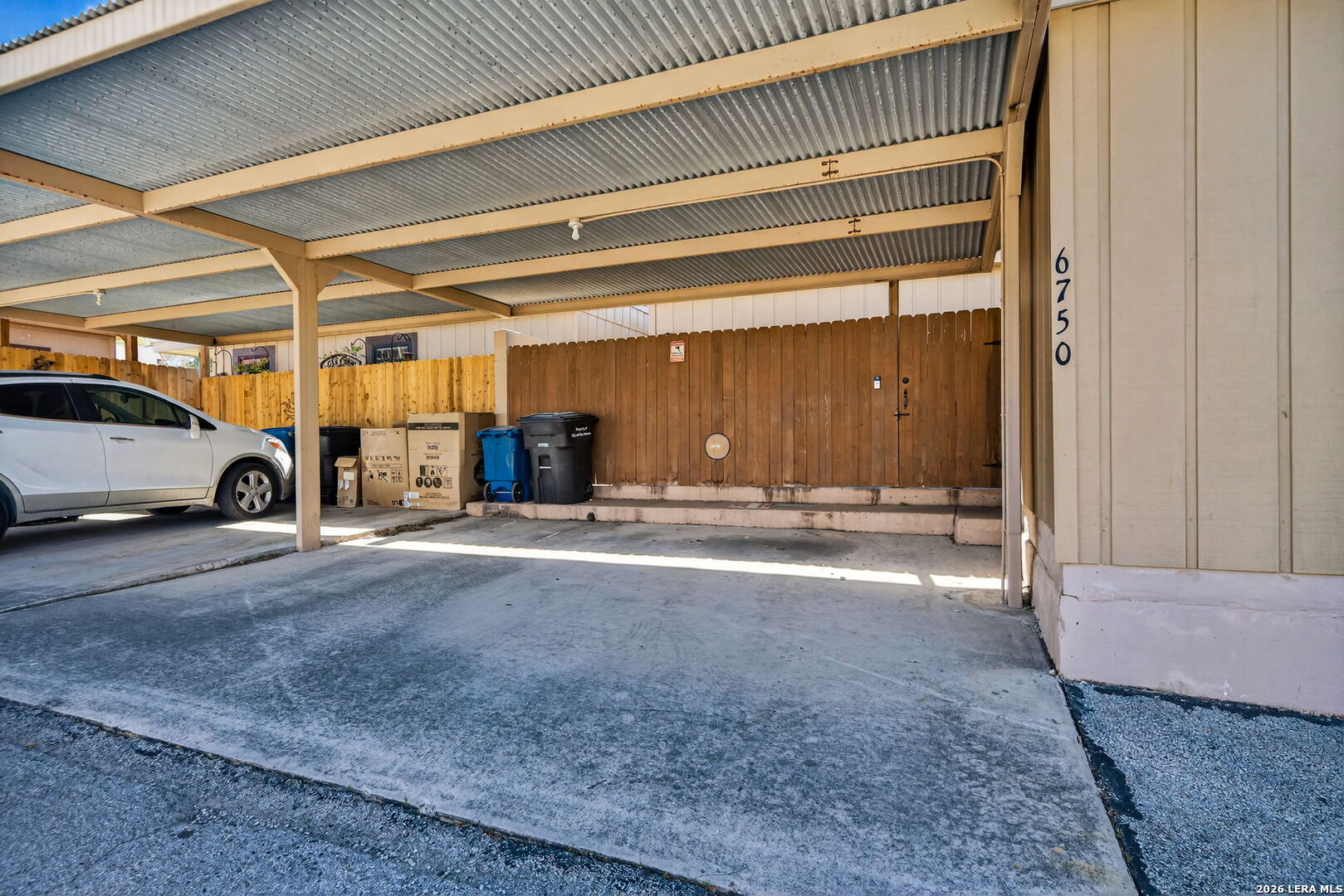 6750 Crown Ridge