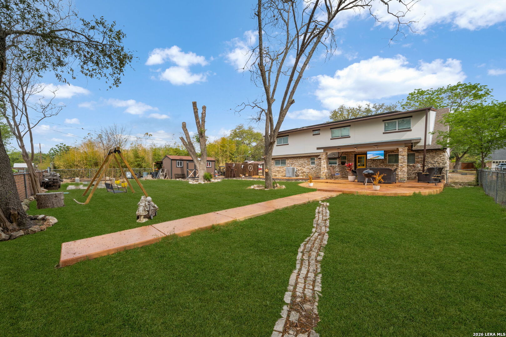 450 SPACEWAY DR