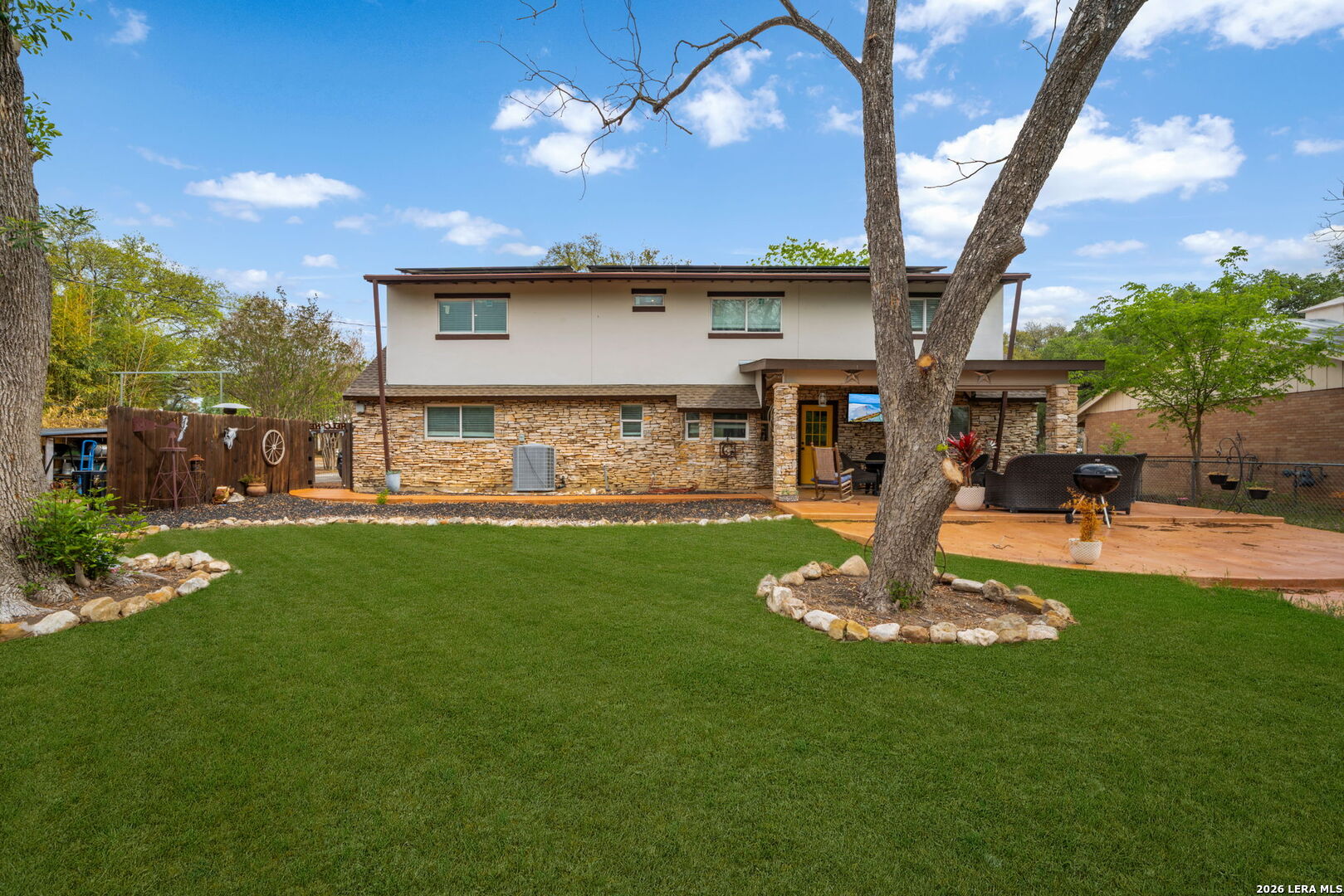 450 SPACEWAY DR