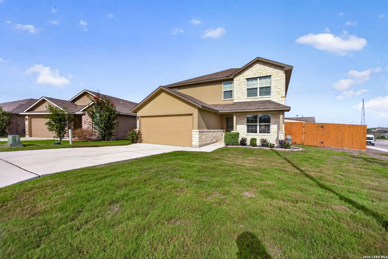 6434 Encore Oaks