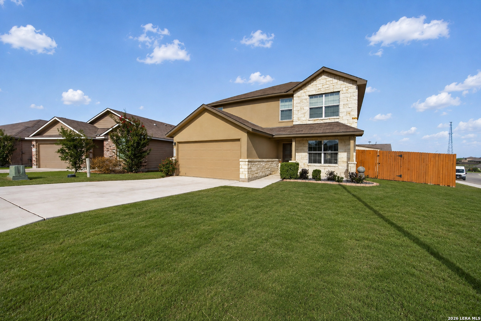 6434 Encore Oaks