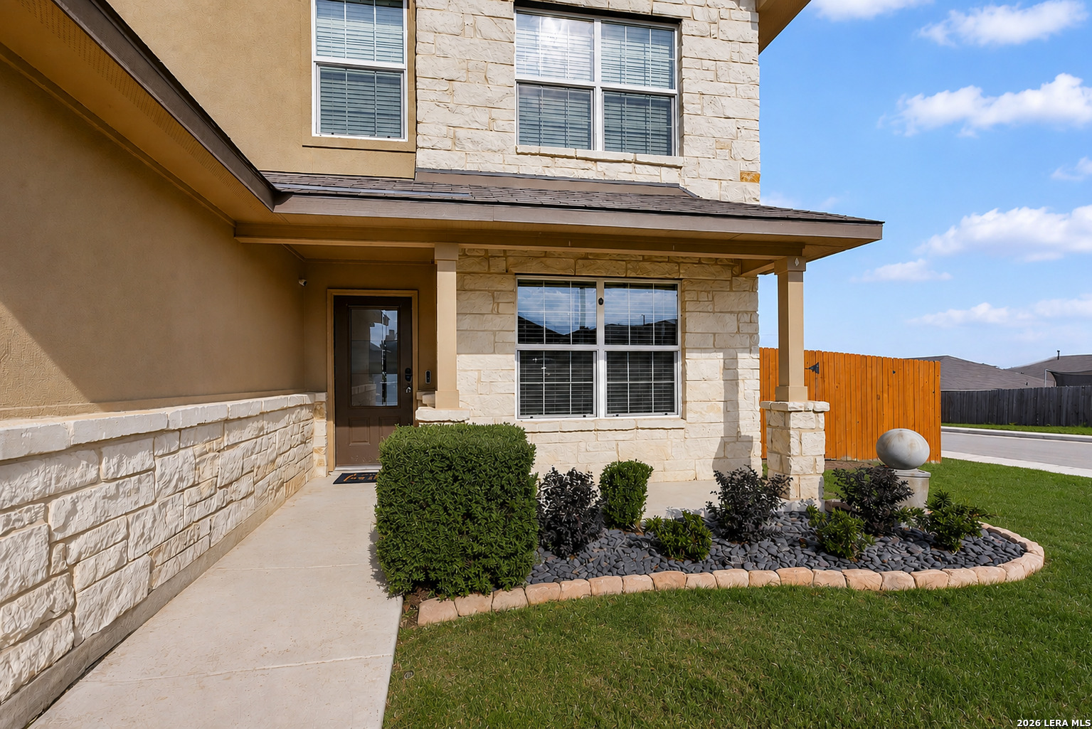 6434 Encore Oaks