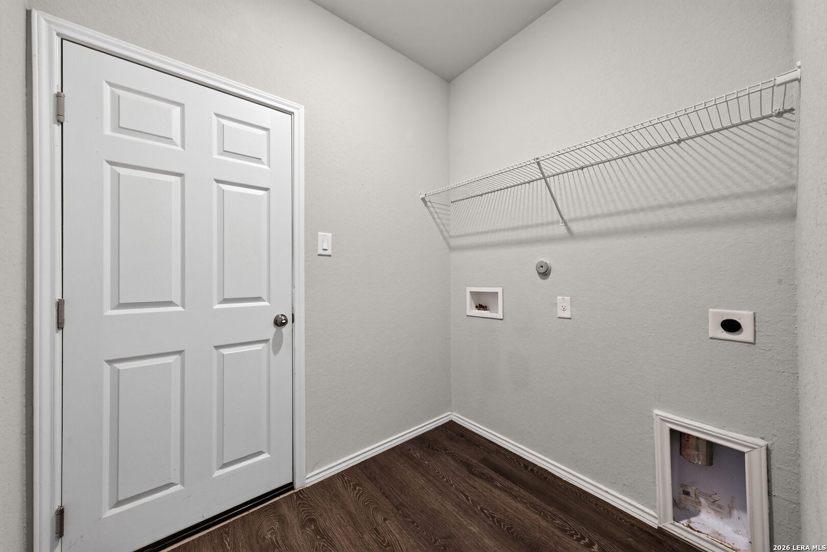 3239 Farm Oak