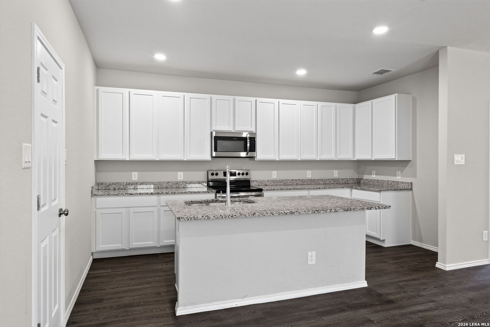 3239 Farm Oak