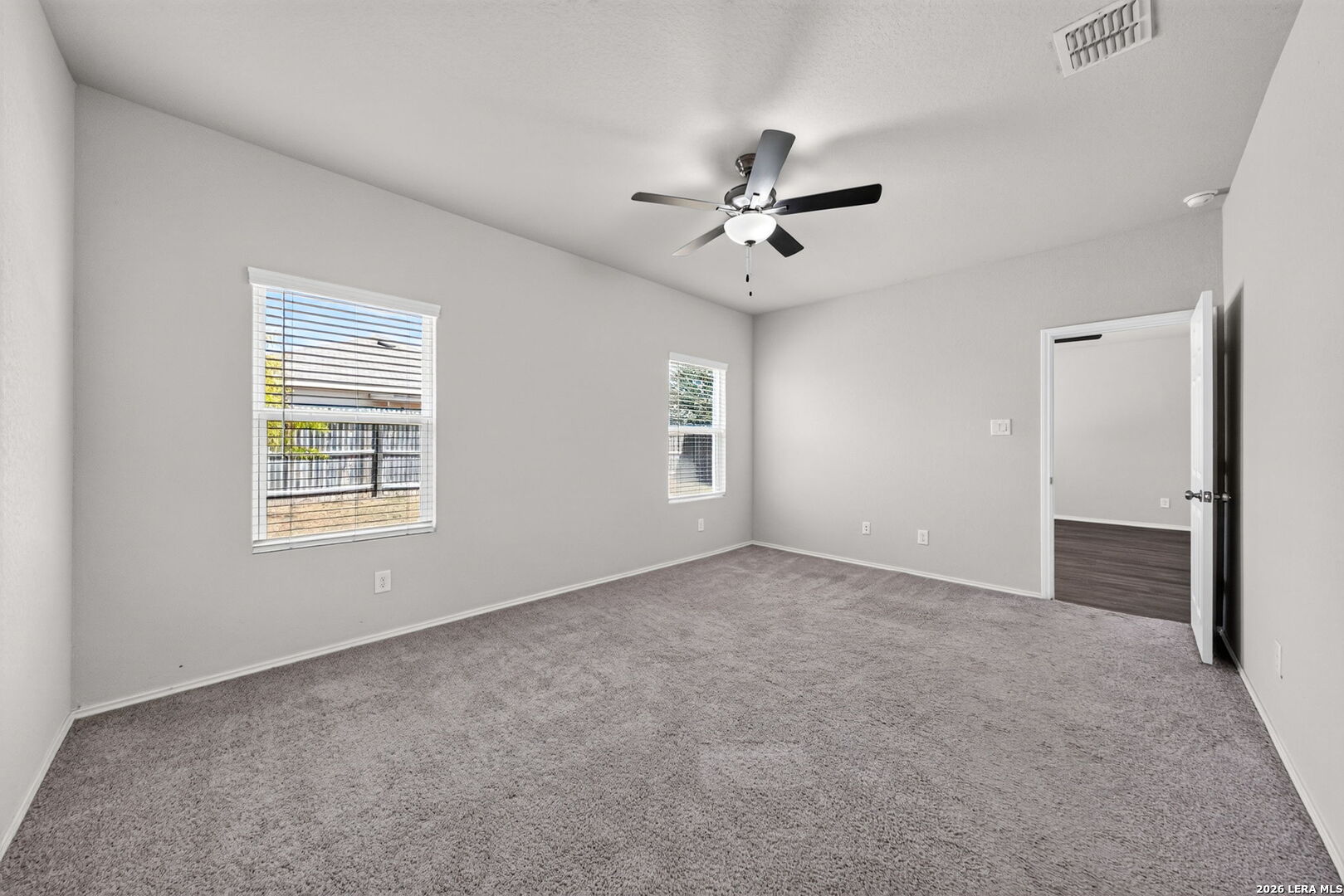 3239 Farm Oak