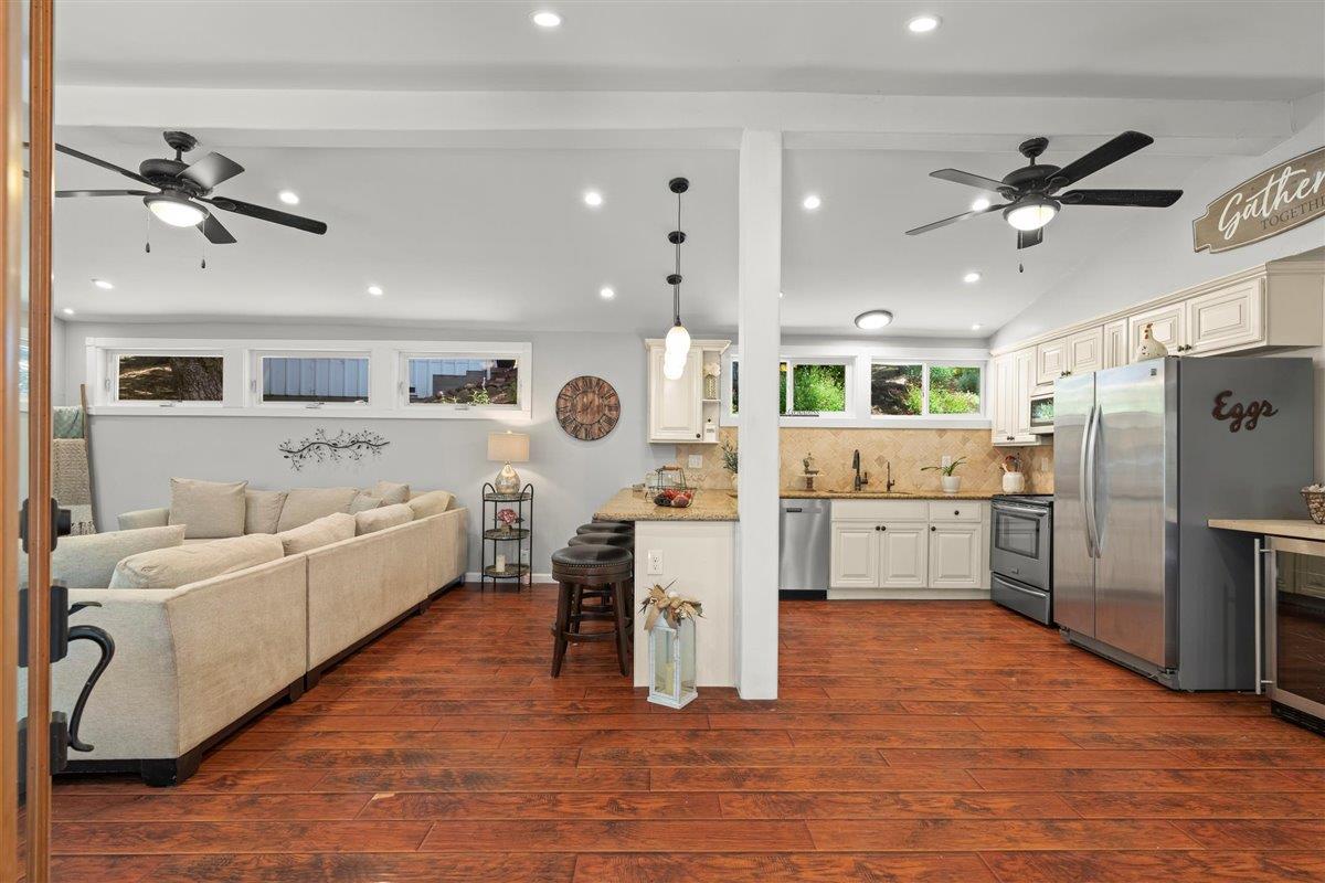 505 Navarra DR