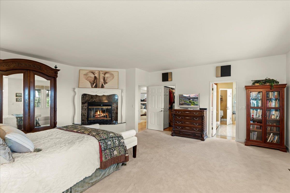 490 Santa Rosa DR