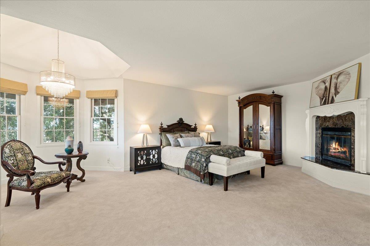 490 Santa Rosa DR