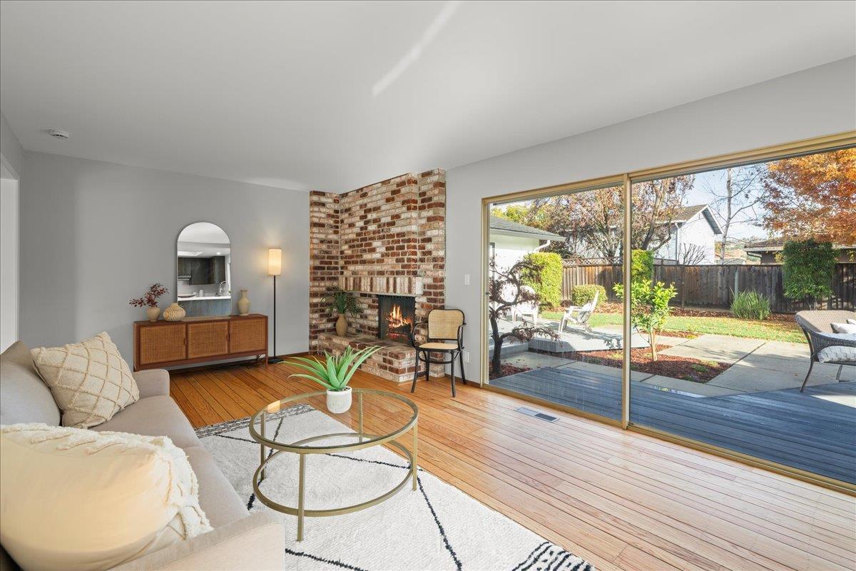1013 Burlwood DR