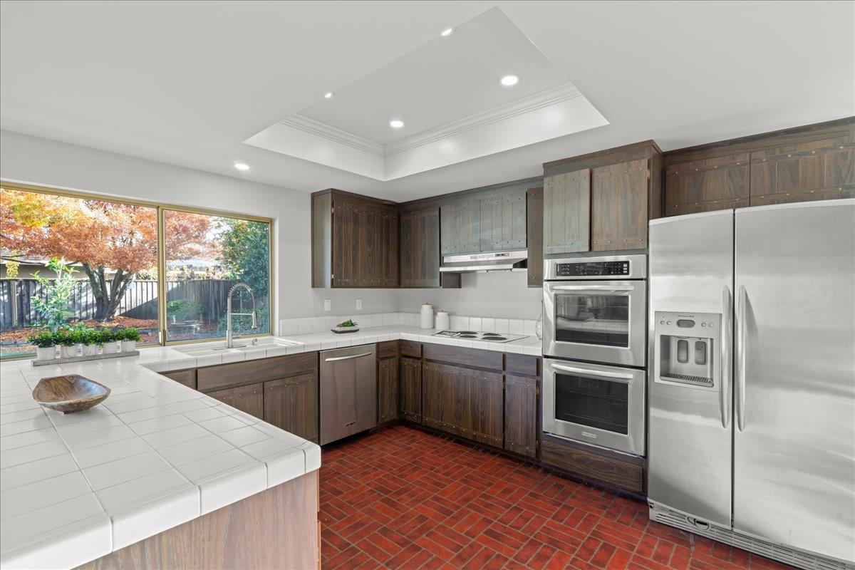1013 Burlwood DR