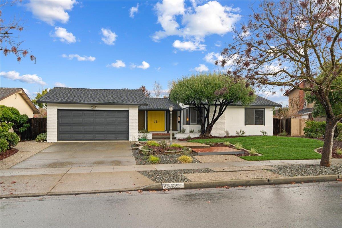 1013 Burlwood DR