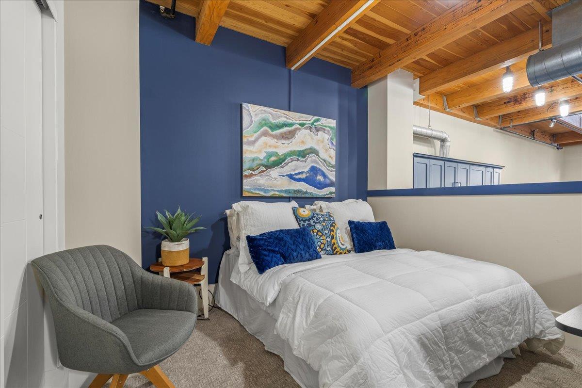 333 Santana Row 239
