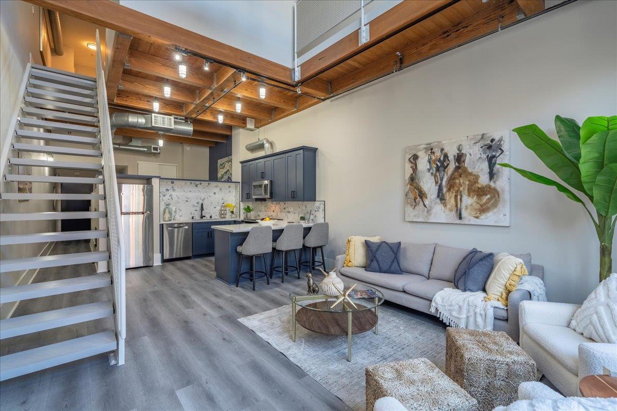 333 Santana Row 239