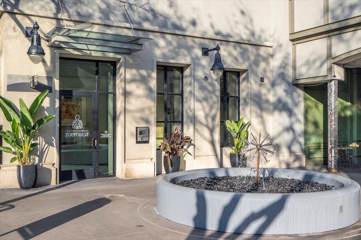 333 Santana Row 239