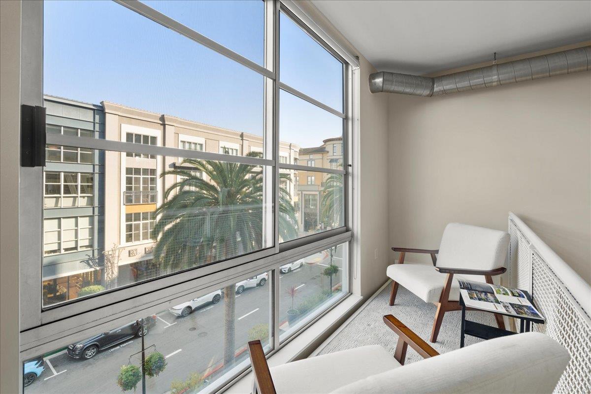 333 Santana Row 239
