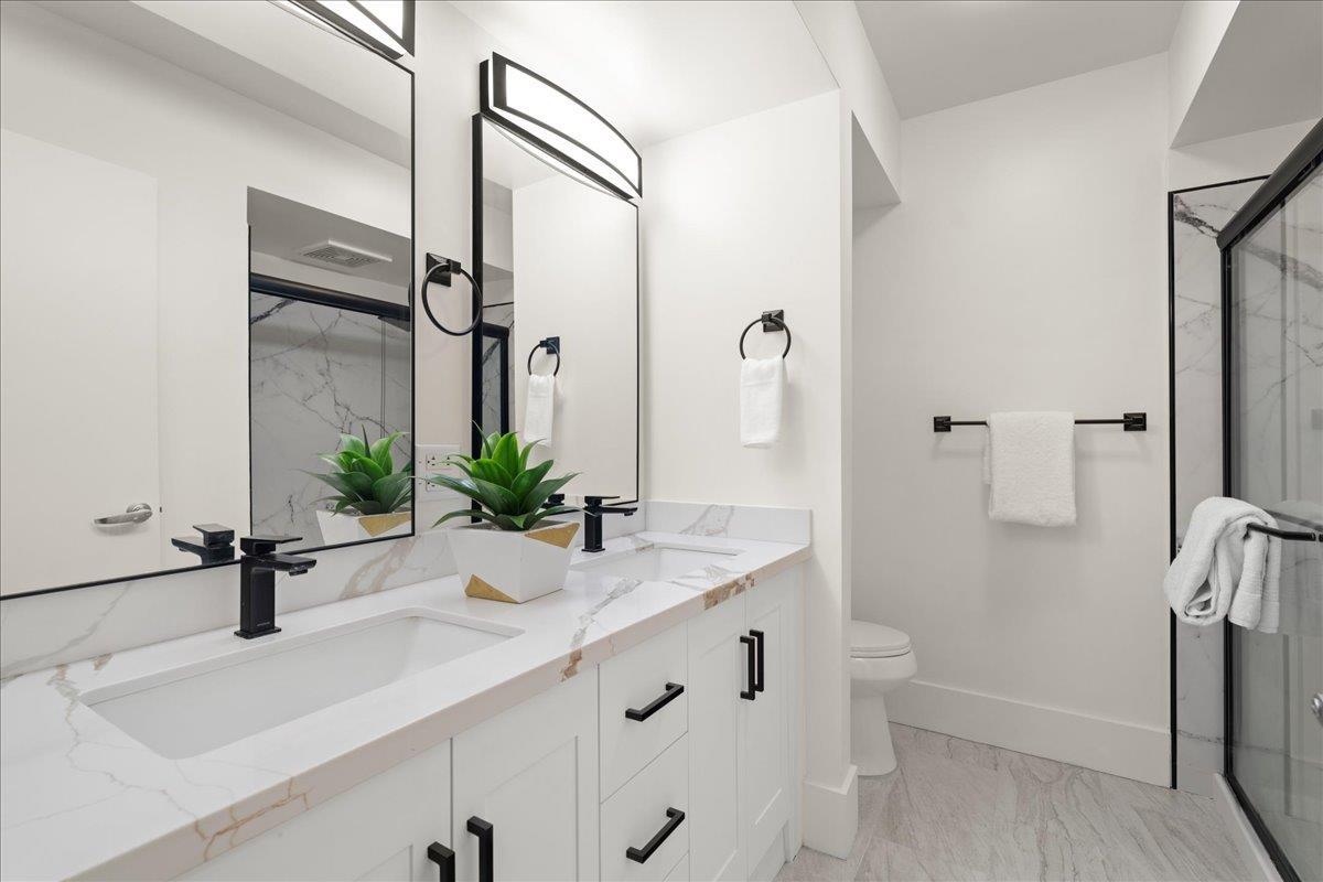333 Santana Row 239