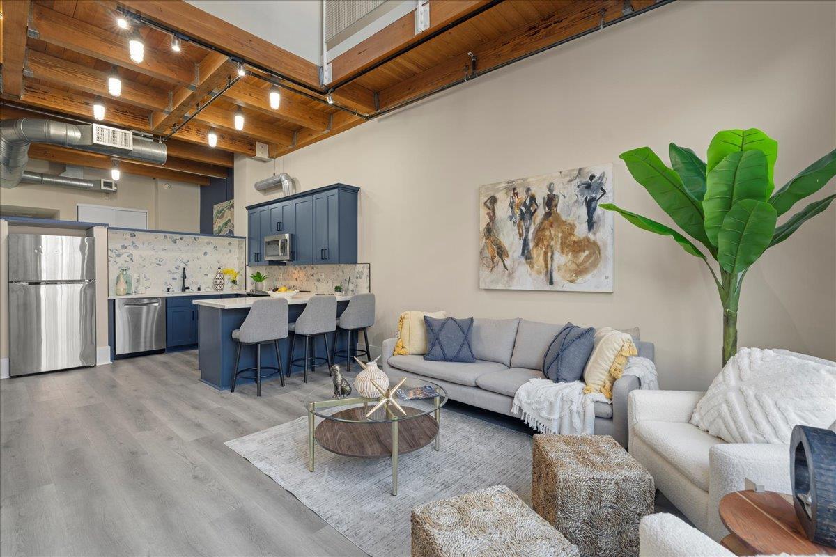 333 Santana Row 239