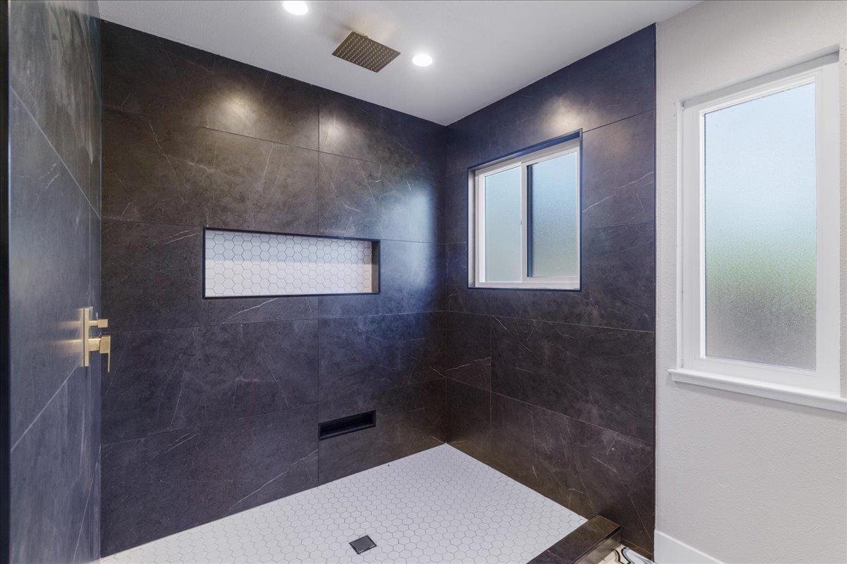 5868 Sentinel Street