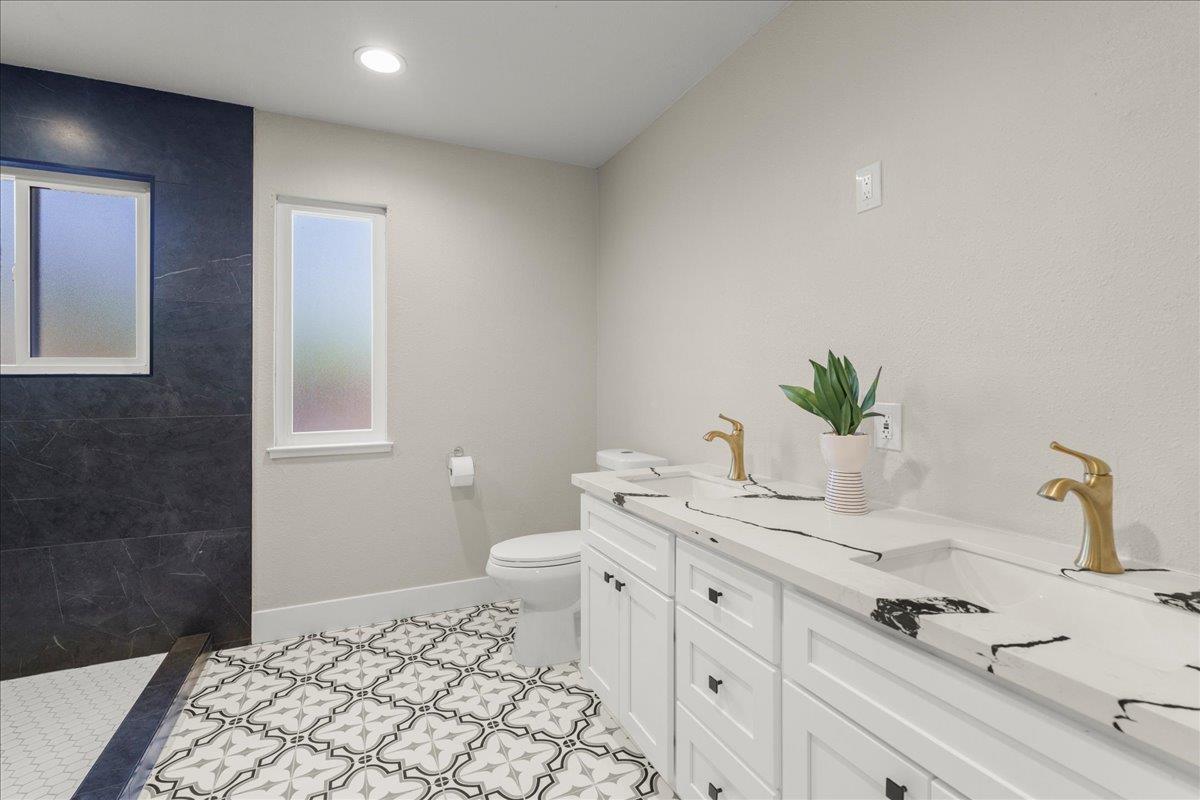 5868 Sentinel Street