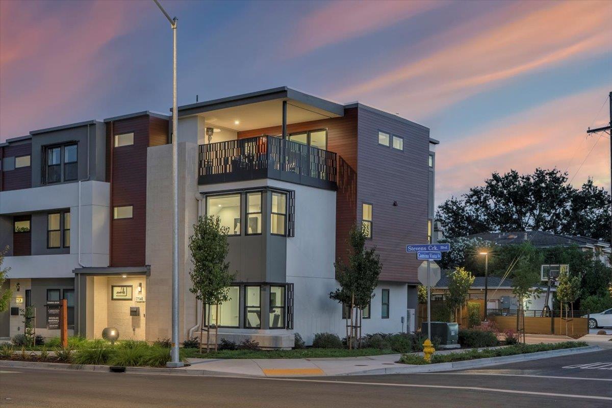 22540 Stevens Creek Boulevard