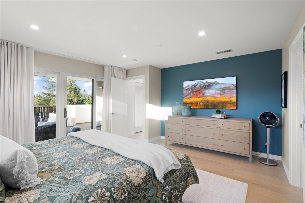 22540 Stevens Creek Boulevard