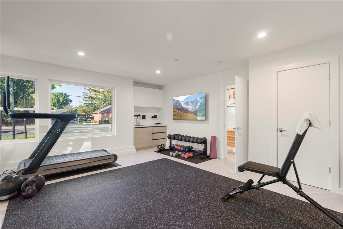 22540 Stevens Creek Boulevard