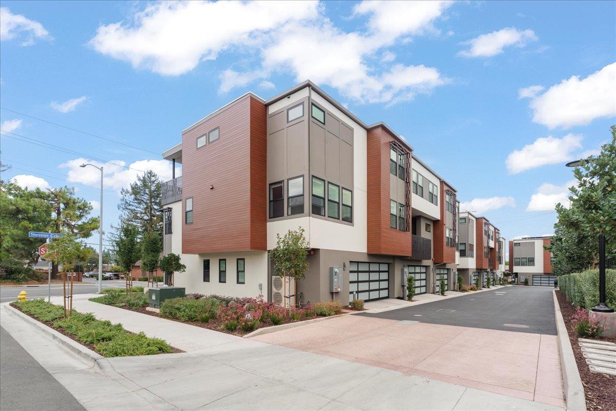 22540 Stevens Creek Boulevard