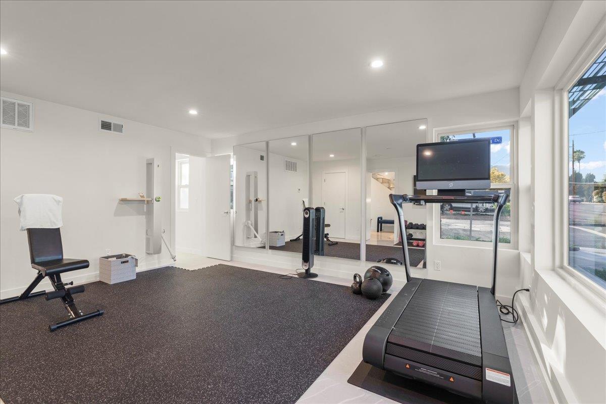 22540 Stevens Creek Boulevard