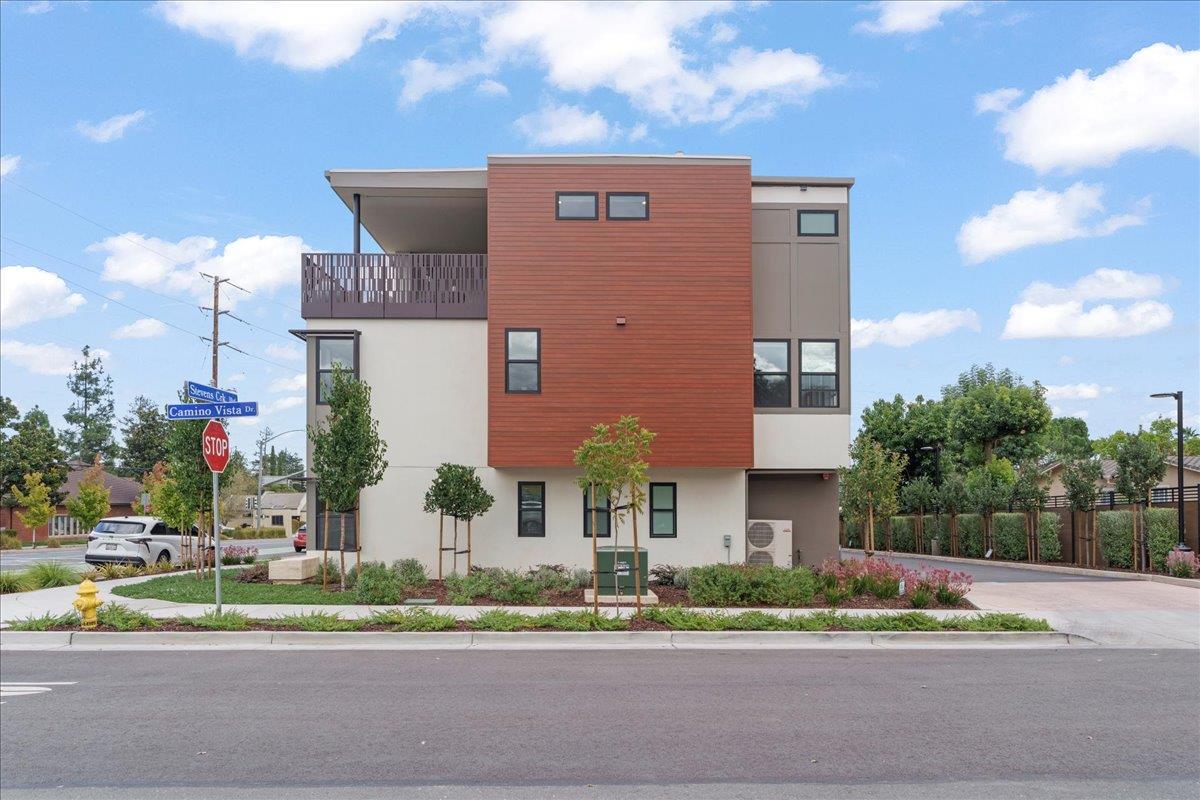 22540 Stevens Creek Boulevard