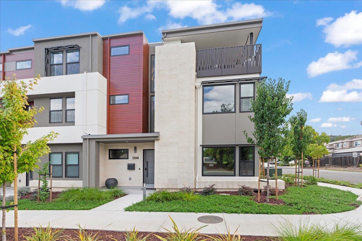 22540 Stevens Creek Boulevard