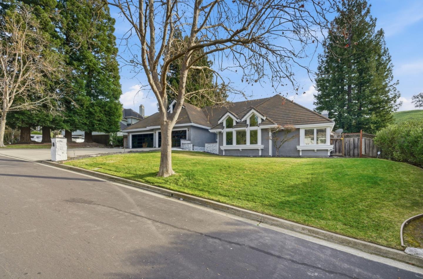 4286 Silver Meadow Court