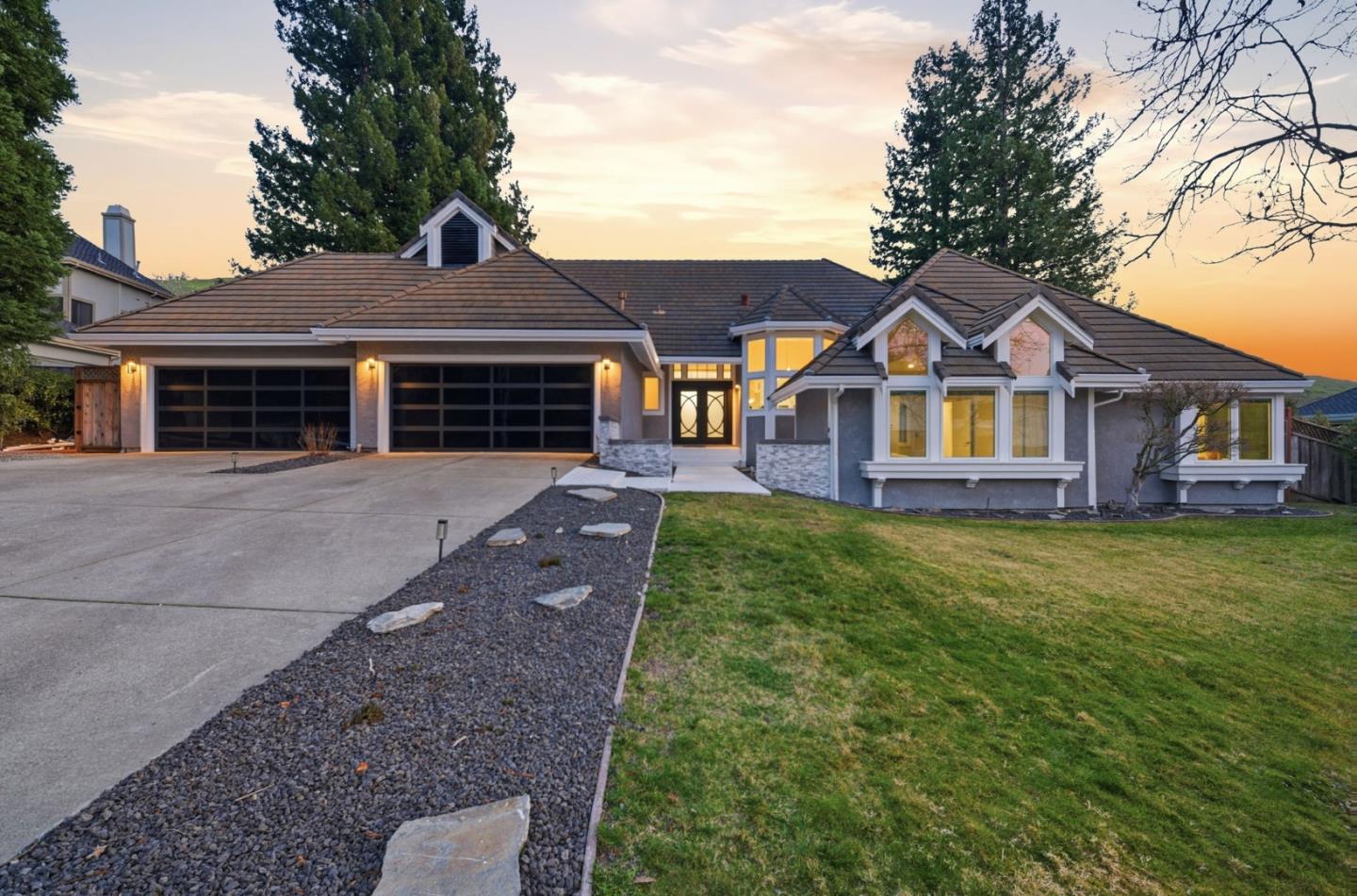 4286 Silver Meadow Court