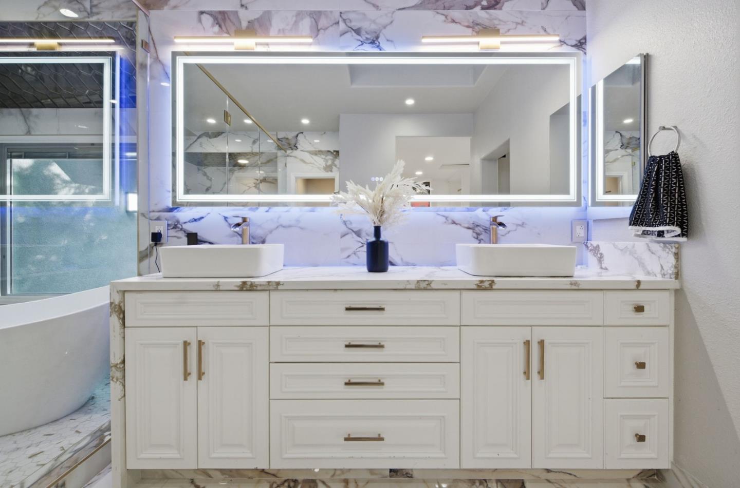 4286 Silver Meadow Court