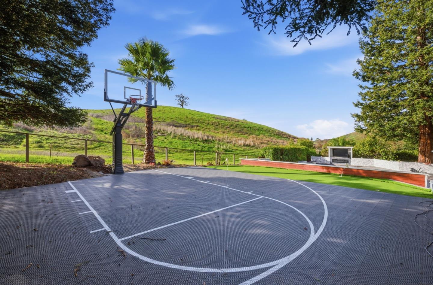 4286 Silver Meadow Court