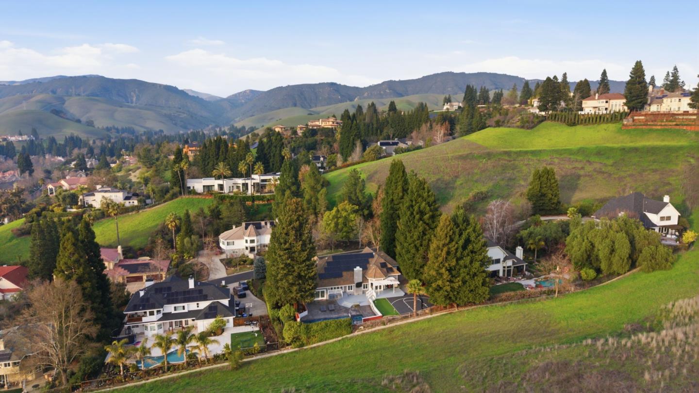 4286 Silver Meadow Court