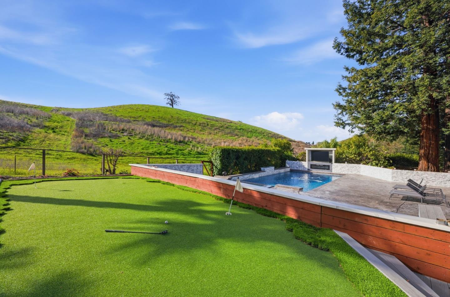 4286 Silver Meadow Court