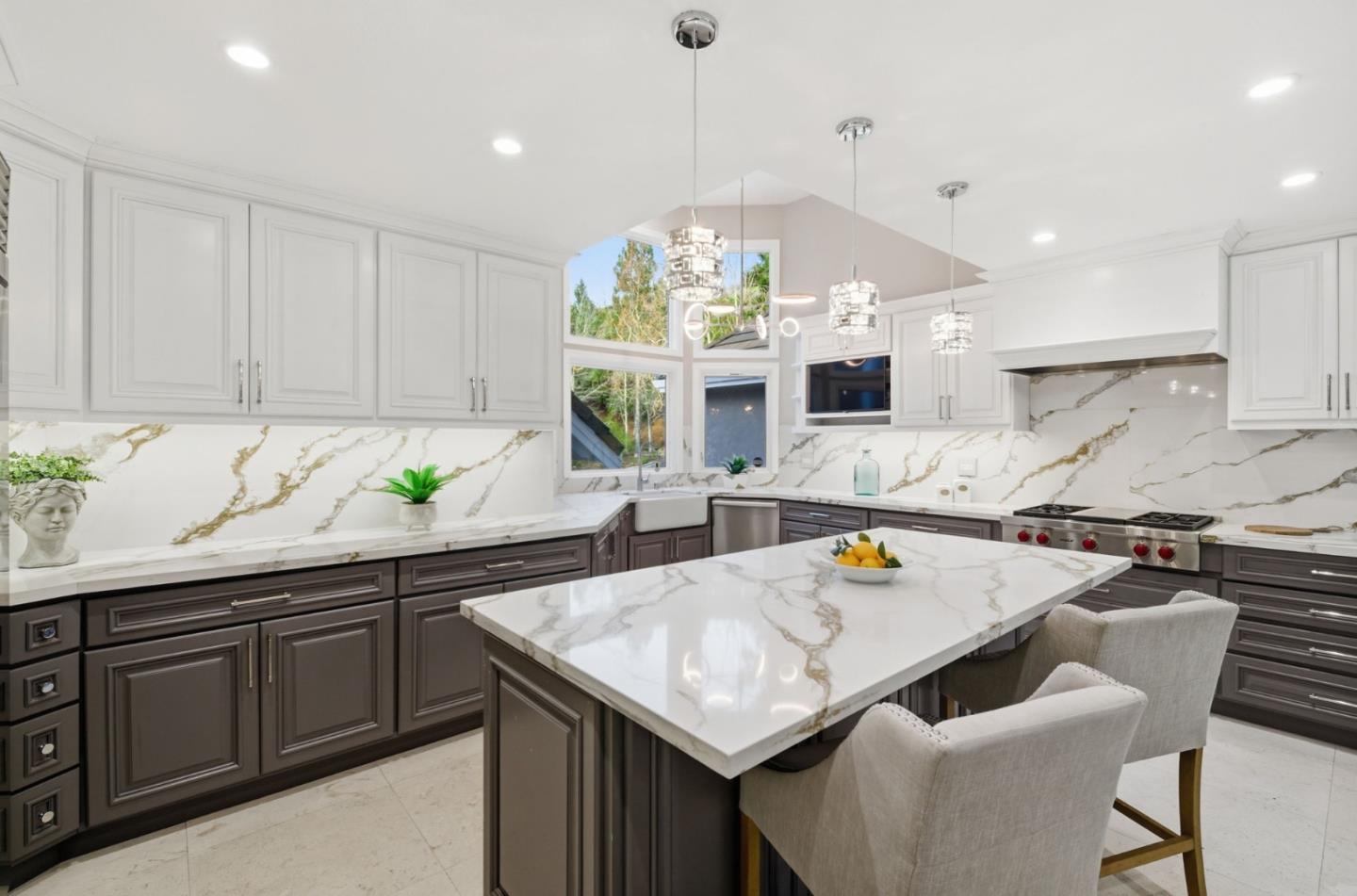 4286 Silver Meadow Court