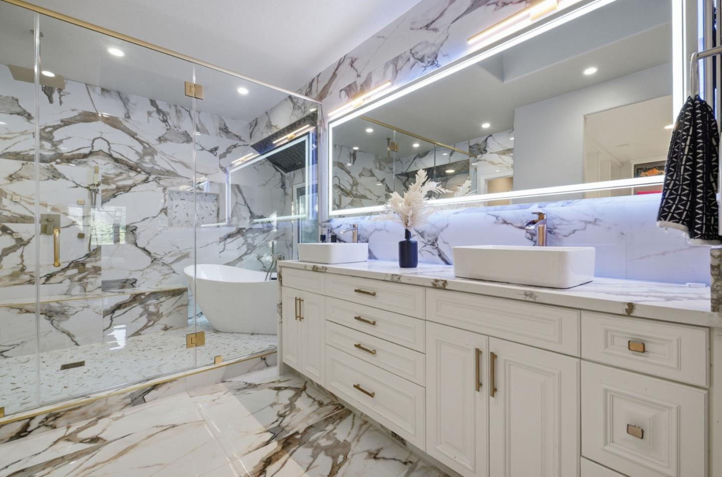 4286 Silver Meadow Court