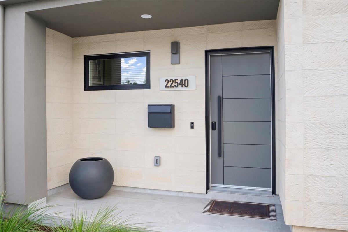 22540 Stevens Creek BLVD