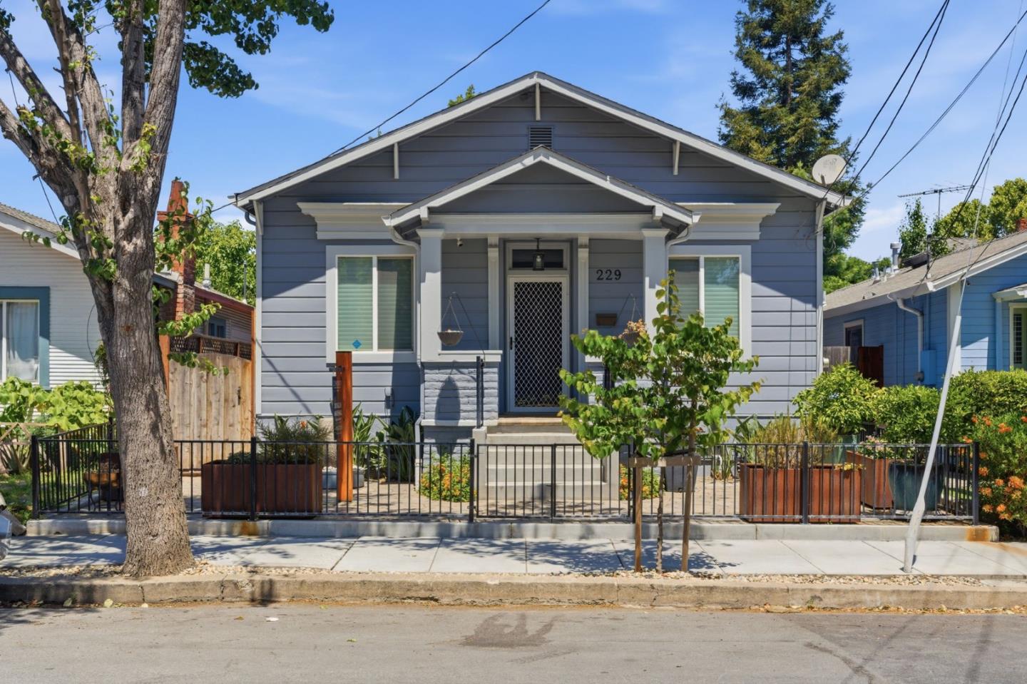 229 Washington Street