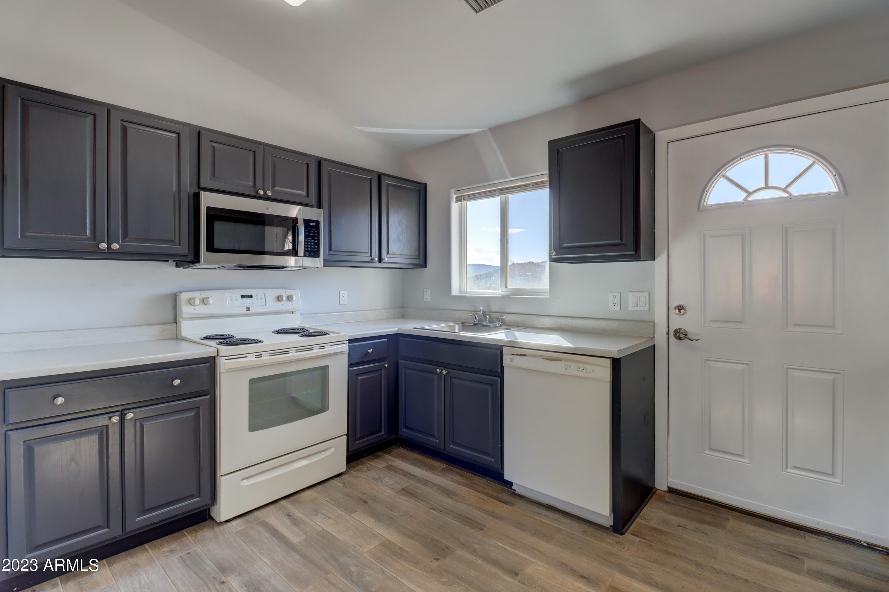 185 Mockingbird Lane