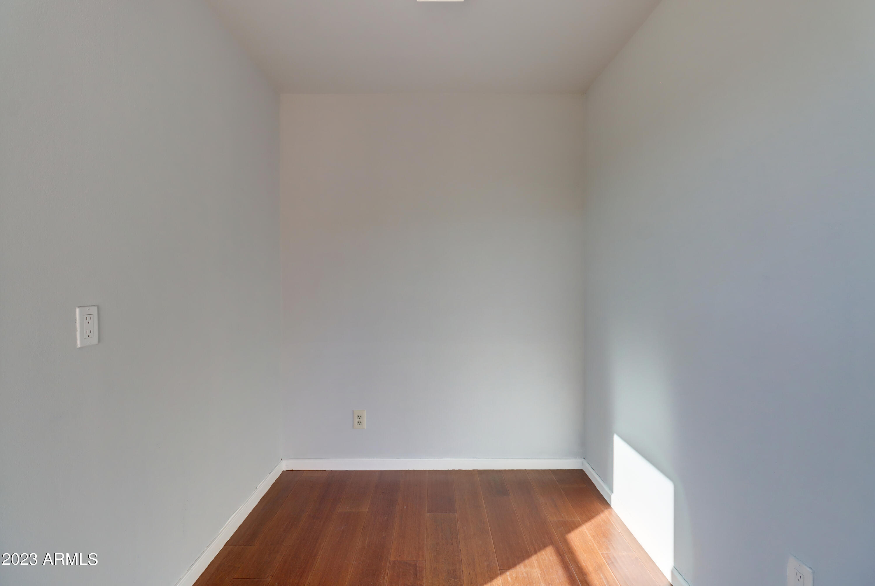 185 Mockingbird Lane